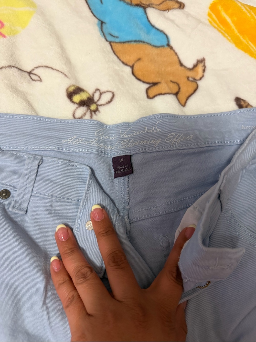 Gloria Vanderbilt Light Blue Bermuda Shorts